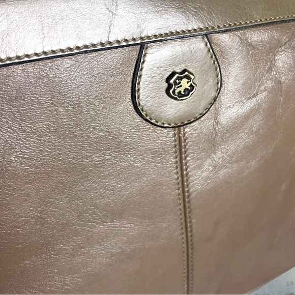 Vintage John Romaine Taupe Leather Shoulder Bag - Picture 12 of 15